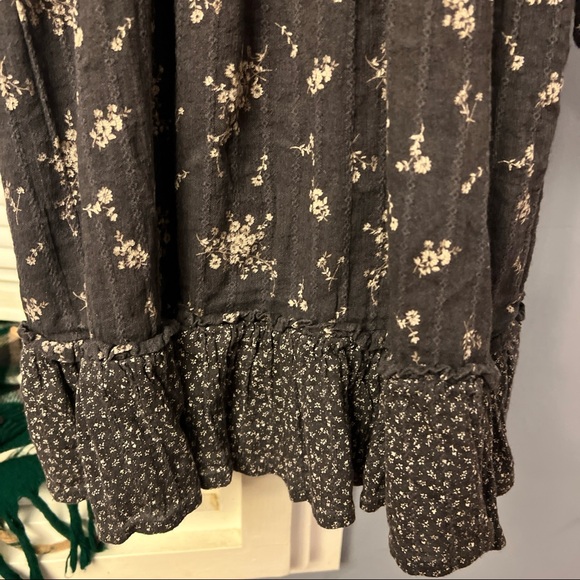 American Eagle Outfitters  medium Black Faux Wrap Dress Long Sleeves V Neck - Picture 6 of 7